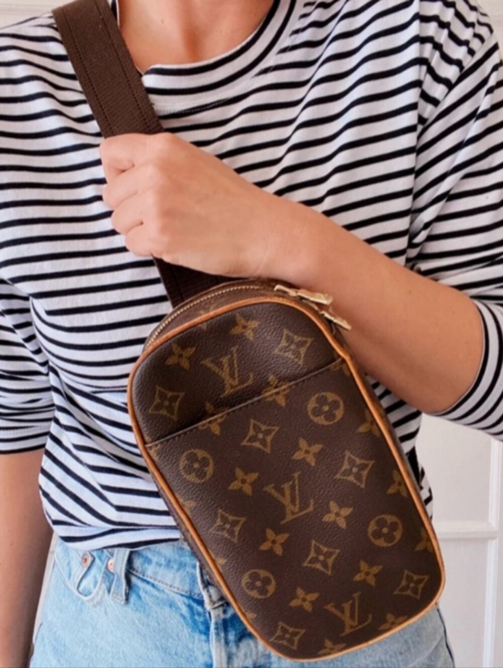 Louis Vuitton Monogram BUM WAIST Fanny Pack Belt BAG Crossbody Gange WCOA Unisex - Picture 5 of 16